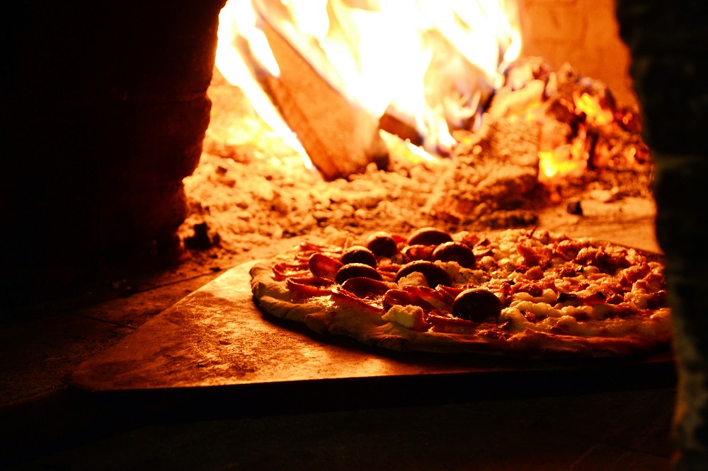 5 Tips For Maintaining Your Pizza Oven